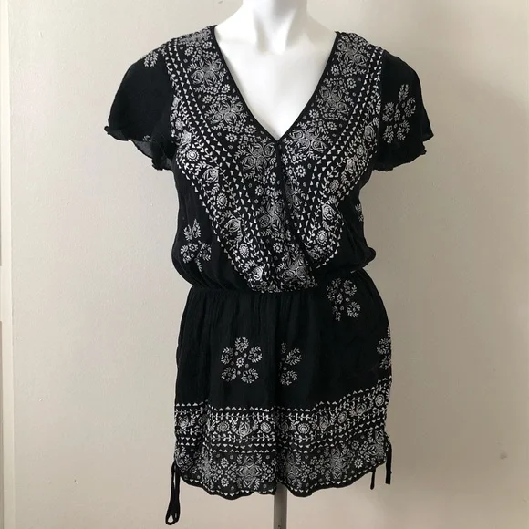 Band of Gypsies Boho Black and White Romper Size Small - Picture 1 of 7